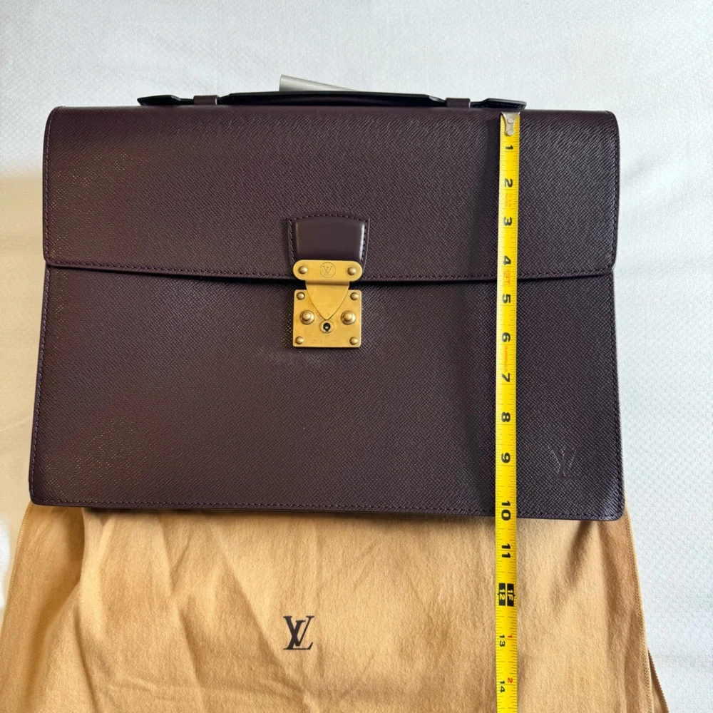 😘Louis Vuitton Tiaga Briefcase